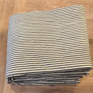 Striped Gray and White cotton quilts